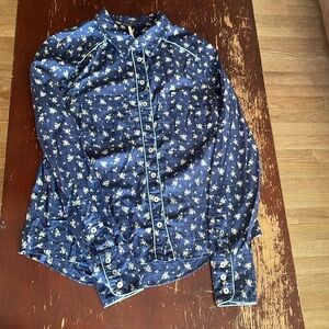 Free People Women’s button down navy blue floral top size Small